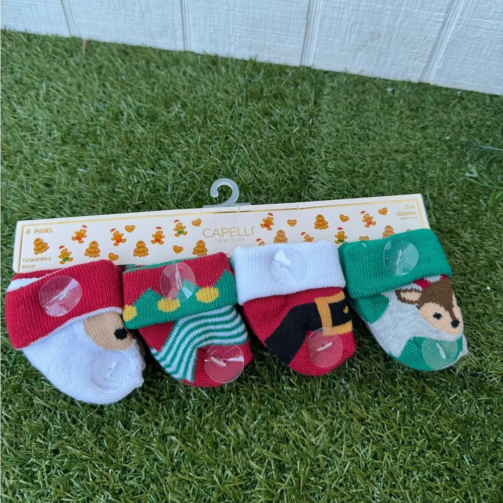 Nordstrom Kids Festive Socks Set - Red, Green, Black, White 0-6 months New
